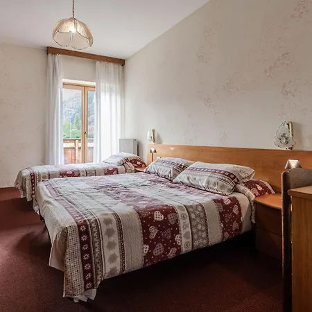 Hotel Job-3
